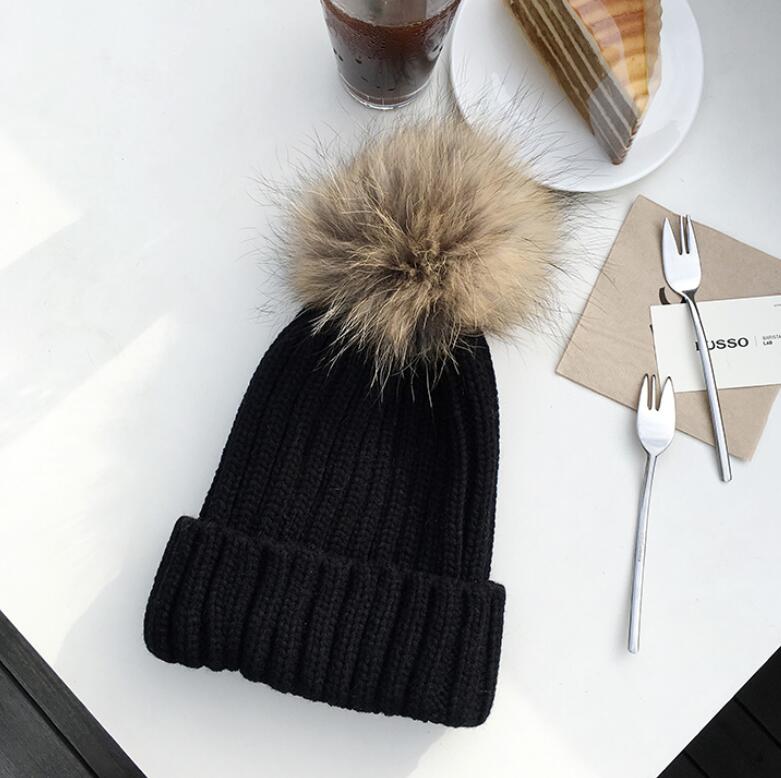 甜美百搭水貂毛毛球保暖毛線帽，材質：高級水貂毛毛球+毛線帽